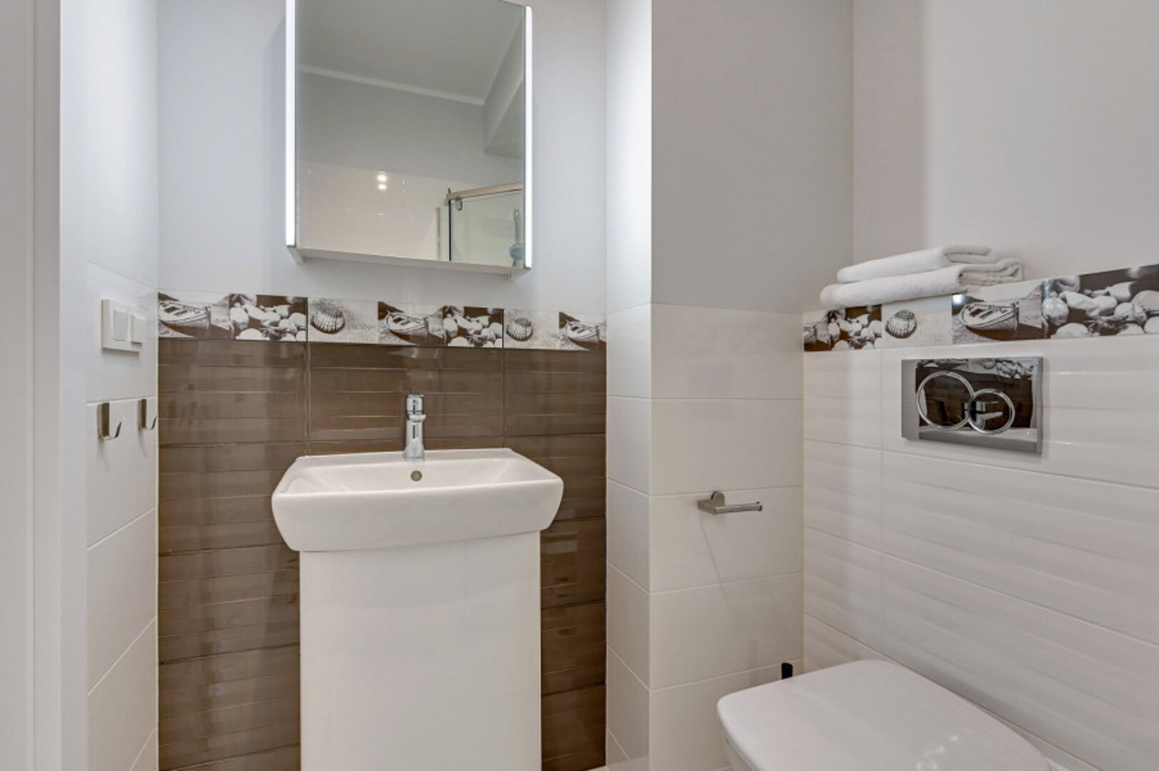 COSMO RADOMSKI, KNIECZYŃSKI, MEGGER SPÓŁKA JAWNA - 3